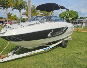 Lancha Ventura 21,5 cabinada